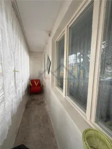 Apartament  2 camere,  semidecomandat, 52 mp - Zona Buziasului - foto 3