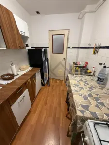 Apartament  2 camere,  semidecomandat, 52 mp - Zona Buziasului - foto 6