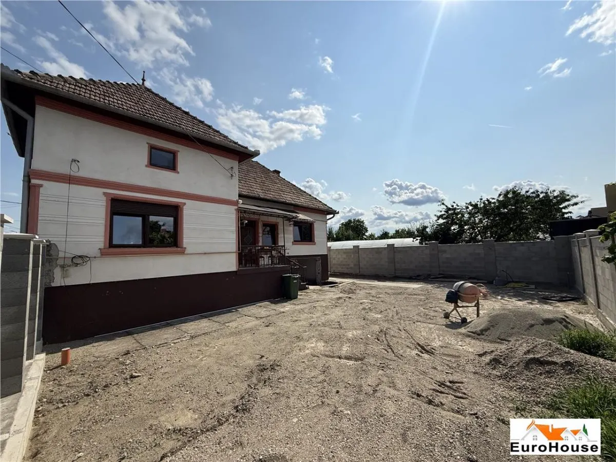 OPORTUNITATE I Casa De Vanzare In Alba Iulia I 120 mp Utili I 300mp Teren - foto 1
