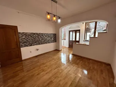 Casa individuala, inchiriere, semicentral, Brasov - foto 2