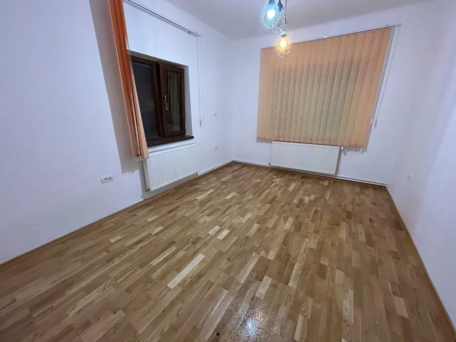Casa individuala, inchiriere, semicentral, Brasov - foto 5