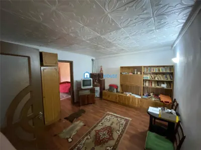 Casa cu 3 Camere si Gradina - Zona Centrala - foto 6