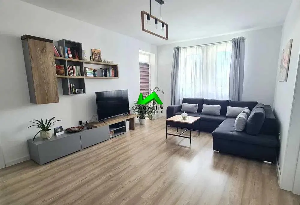 Apartament de vanzare 3 camere Sibiu Complex Henri Coanda - foto 1