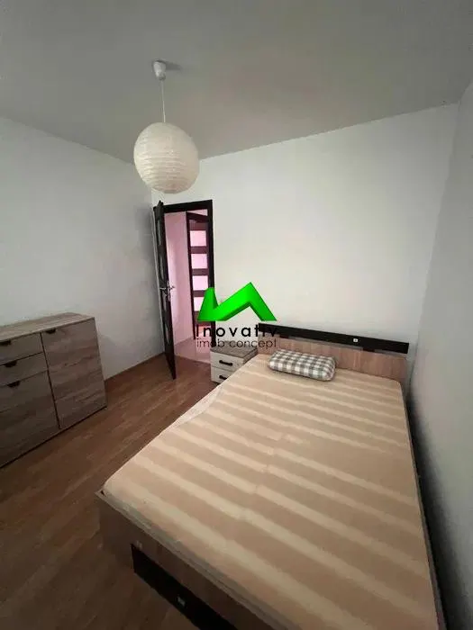 Apartament de inchiriat 3 camere Sibiu Strand - foto 5