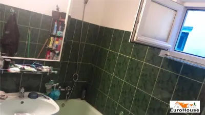 Apartament 2 Camere De V?nzare | Zona Cetate | 52 mp + Balcon | Loc De Parcare | 72.000 ? - foto 4