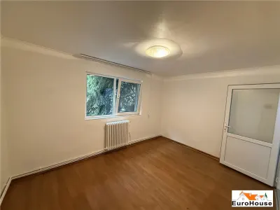 Apartament 2 camere de v?nzare | 51 mp utili | Parter ?nalt | Zona Piața - foto 5
