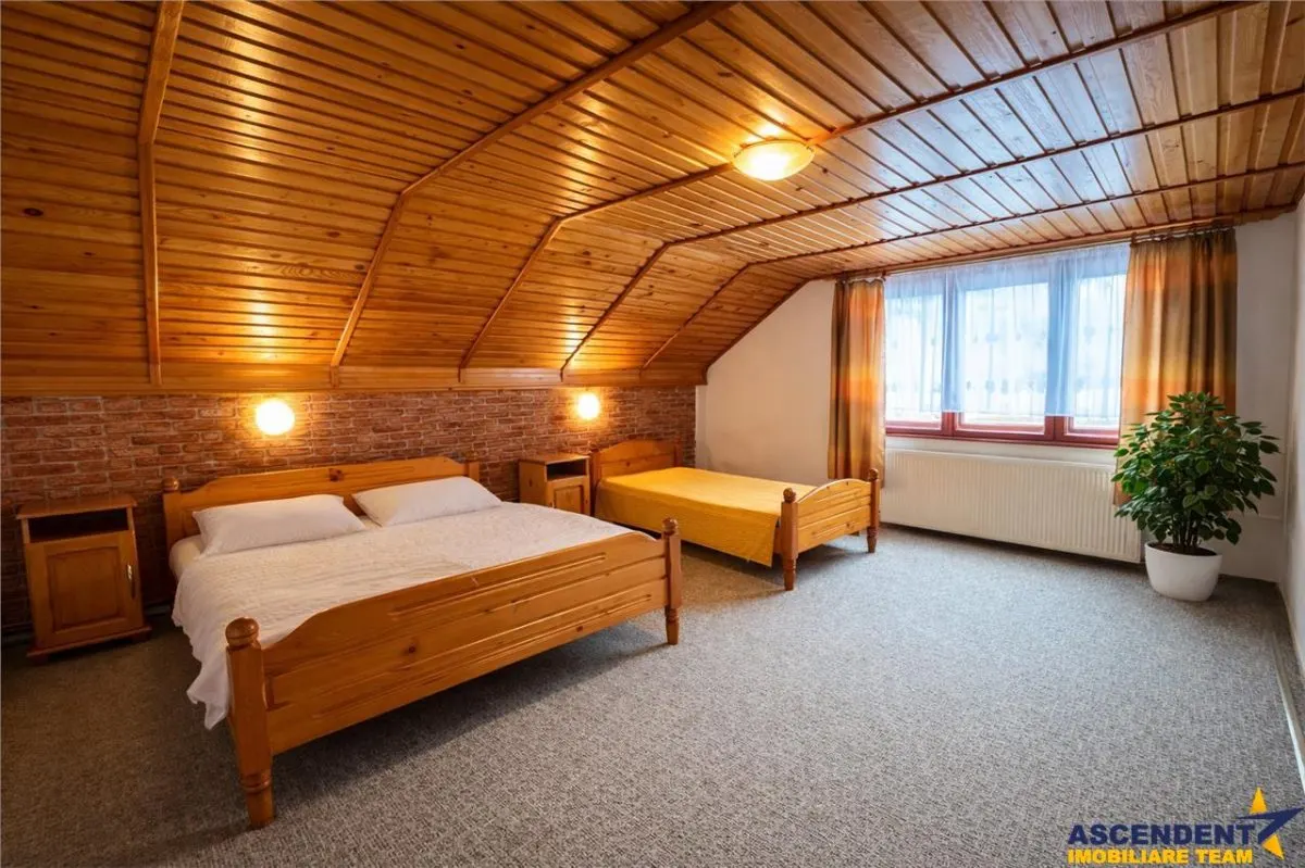 Tur 3D! Pensiune in areal pretios, Moieciu, Bran, Brasov - foto 2