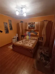 Casa foarte bine intretinuta, zona Cazasu - foto 11