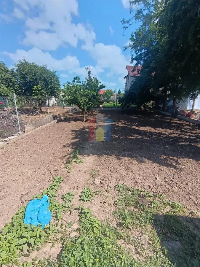 Casa foarte bine intretinuta, zona Cazasu - foto 8