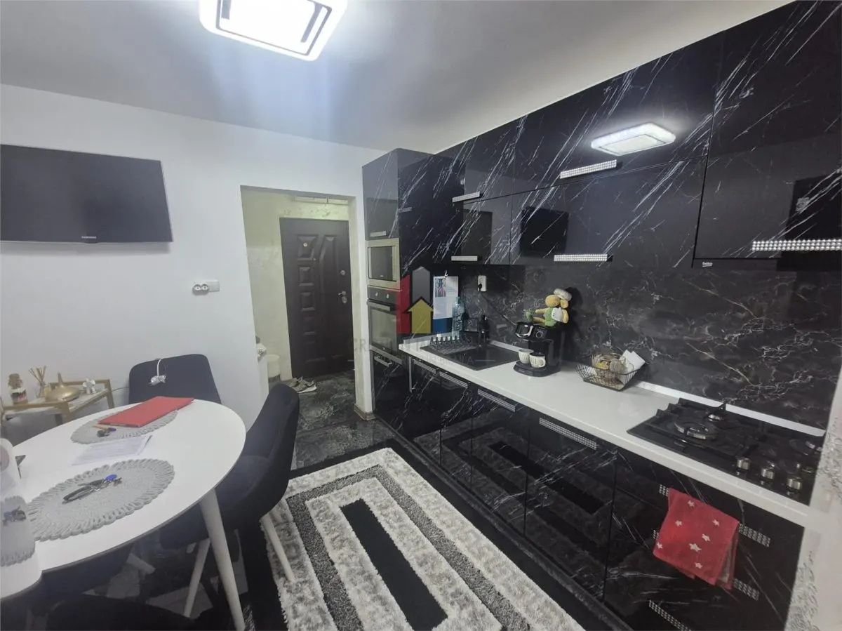 3 camere transformat in 2, ULTRAMODERN, Hipodrom - Microhala - foto 6