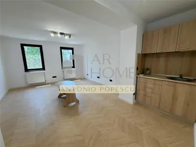Cladire comerciala etaj 1 si 2, in Ploiesti, zona Gh. Doja. - foto 15