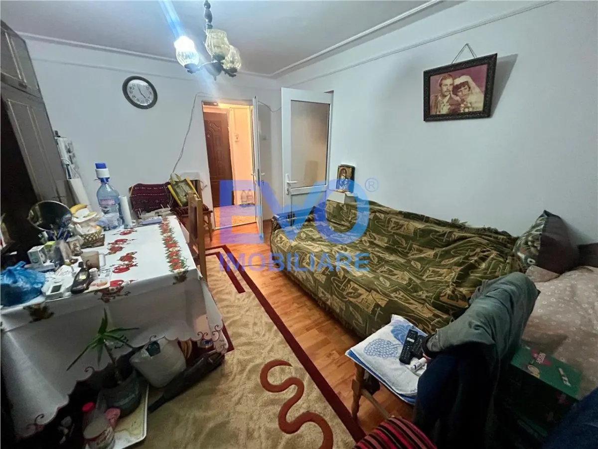APARTAMENT 2 CAMERE, ETAJ INTERMEDIAR, PODU ROS - foto 1
