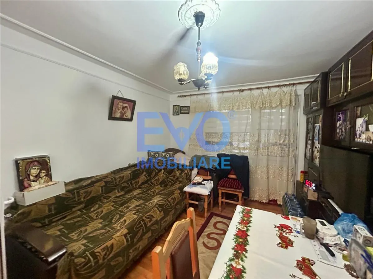 APARTAMENT 2 CAMERE, ETAJ INTERMEDIAR, PODU ROS - foto 6