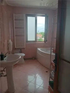 Apartament premium 3 camere cu terasa și curte | Noua, Brașov - foto 12