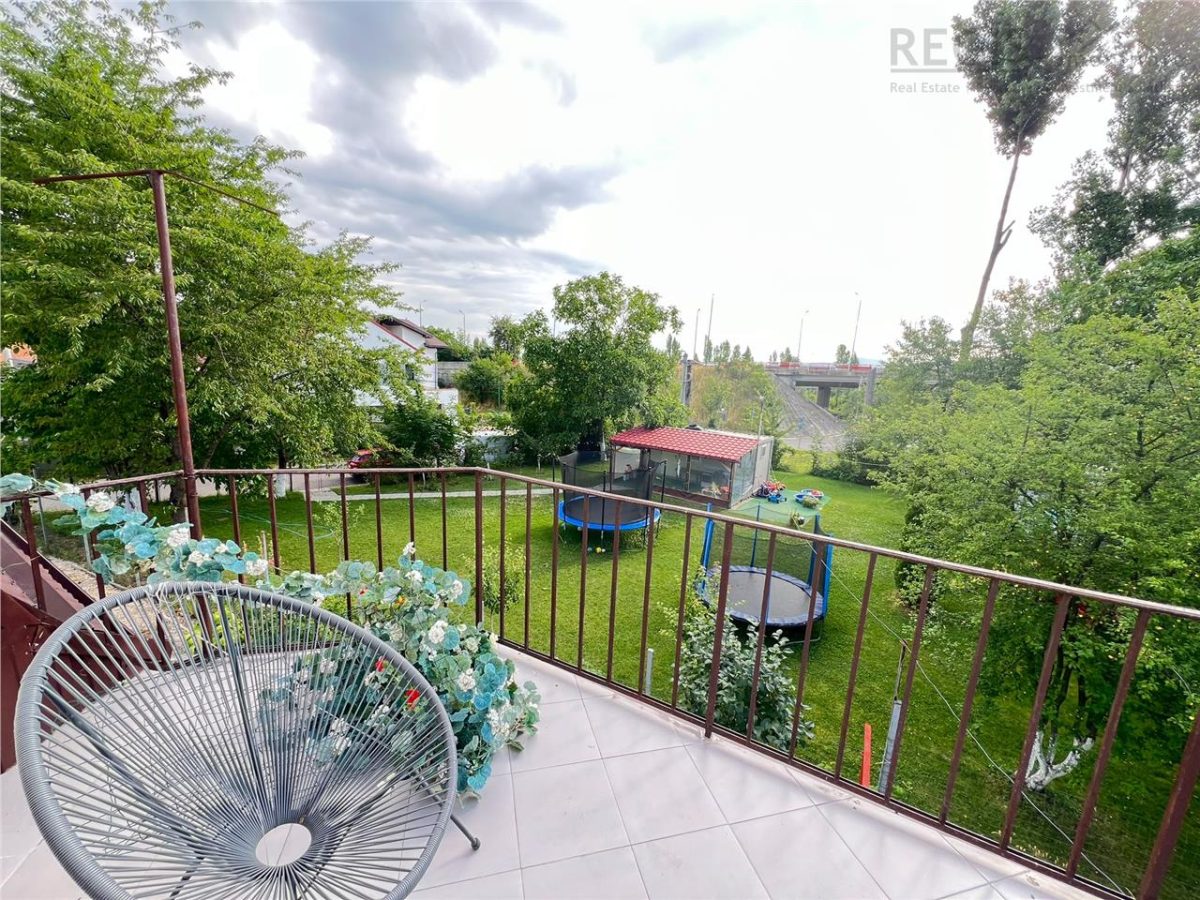 Apartament premium 3 camere cu terasa și curte | Noua, Brașov - foto 25