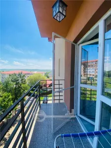 Apartament cu 3 Camere Spațios | 2 Balcoane | Valea Lupului - foto 3