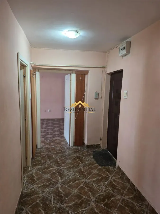APARTAMENT DOUA CAMERE - PIATA MARE - foto 3