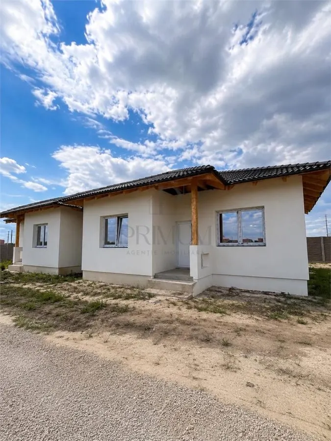 Duplex pe parter, toate utilitatile, 3 camere, - foto 1