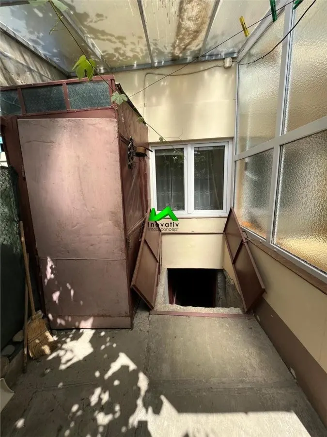 Casa de vanzare 3 camere pivnita Sibiu Lupeni - foto 11