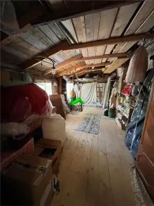 Casa de vanzare 3 camere pivnita Sibiu Lupeni - foto 12