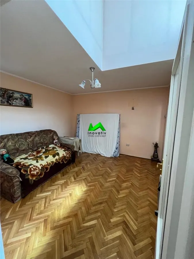 Casa de vanzare 3 camere pivnita Sibiu Lupeni - foto 7