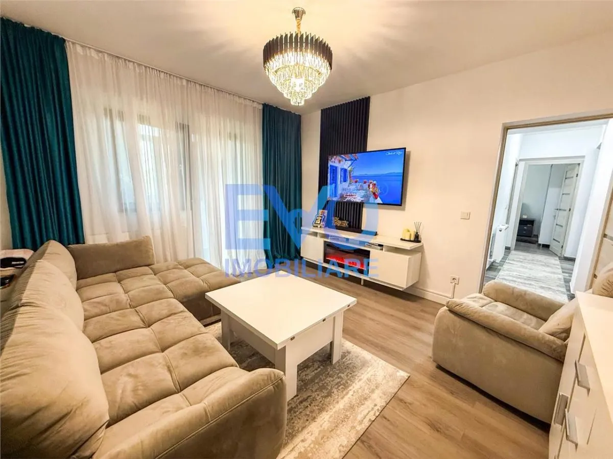 Apartament cu 2 camere, etajul 1, decomandat, geam la baie, zona Rediu - foto 1