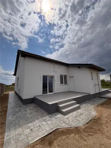 Moșnița Nouă- Duplex cu mansarda- 150 mp utili- Teren 334 mp - Mosnita Noua