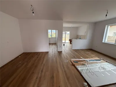 Moșnița Nouă- Duplex cu mansarda- 150 mp utili- Teren 334 mp - foto 8