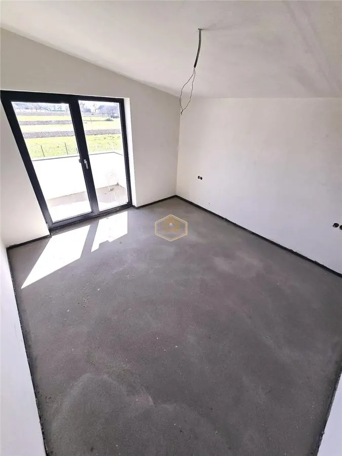Casa Noua 4 camere | Teren 695 mÂ² - foto 8