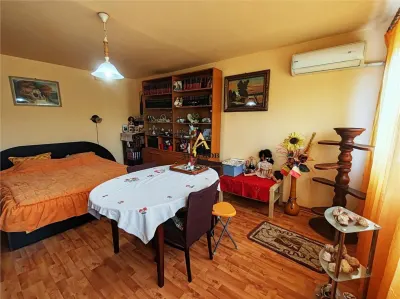 Apartament 2 camere in Ploiesti, zona Democratiei - foto 2
