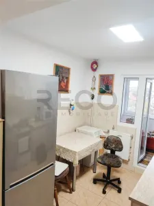 RECO Apartament cu 3 camere decomandat in cartierul Rogerius - foto 2