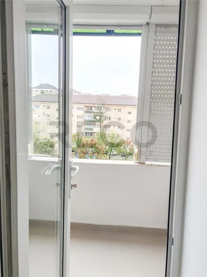 RECO Apartament cu 3 camere decomandat in cartierul Rogerius - foto 9