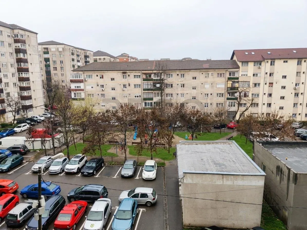 RECO Apartament cu 3 camere decomandat in cartierul Rogerius - foto 10