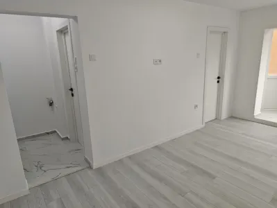 Garsoniera, 27 mp, renovata recent, totul nou, Tractorul, Brasov - foto 6