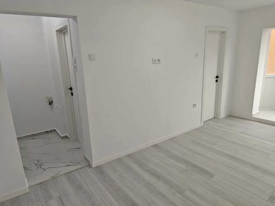 Garsoniera, 27 mp, renovata recent, totul nou, Tractorul, Brasov - foto 6