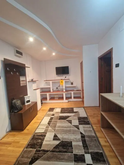 Inchiriere apartament  2 camere zona ultracentrala - foto 2