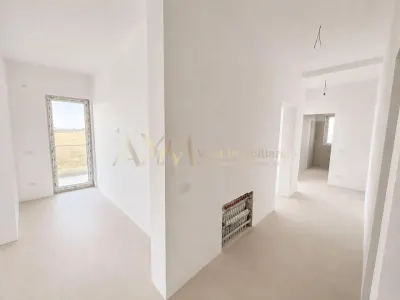 Vanzare apartament 3 camere - Giroc