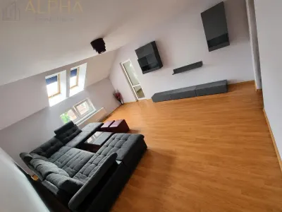 De vanzare apartament 3 camere, 2 bai, loc de parcare si boxa - Bistrita, BN - foto 3