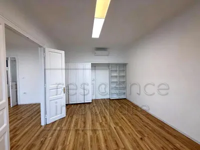 Apartament 4 camere, Centru, zona Tribunalului - foto 2