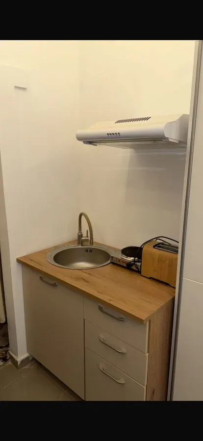 Garsoniera mobilata-utilata, str. Lunga ,48000 Euro - foto 4