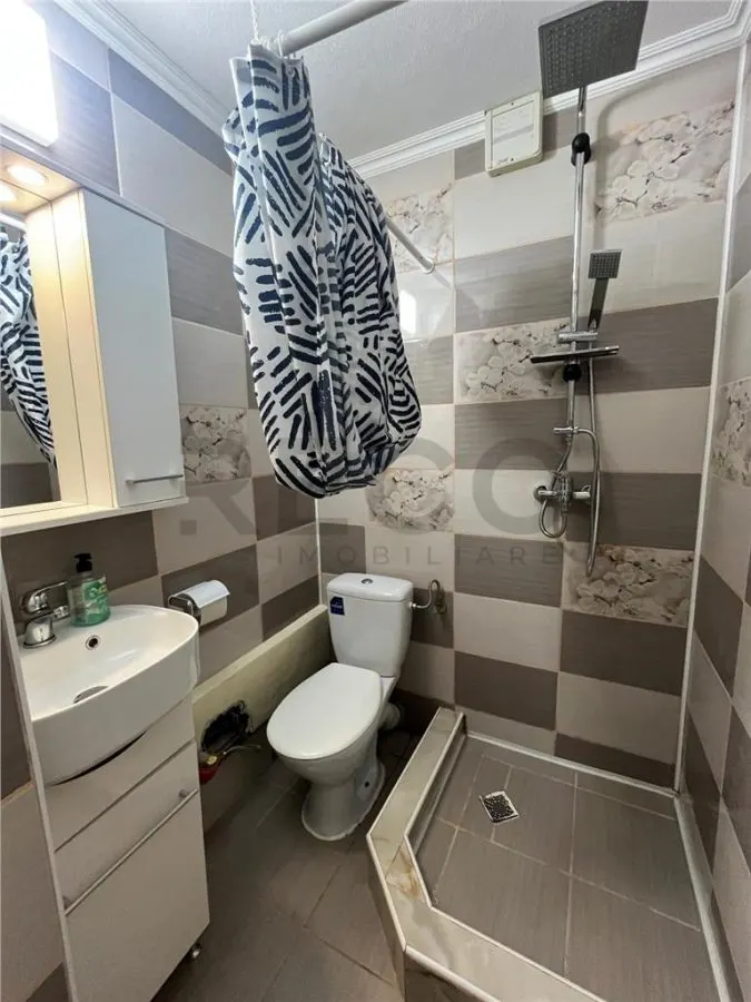 RECO Garsoniera 20 mp renovata etaj 1- Oradea - foto 9