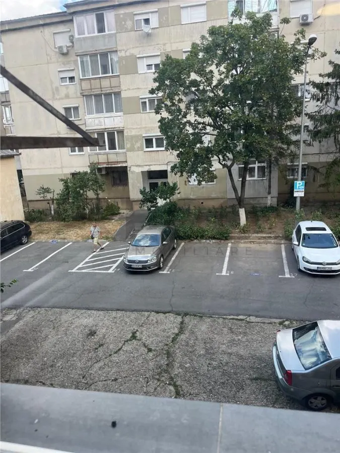 RECO Garsoniera 20 mp renovata etaj 1- Oradea - foto 10