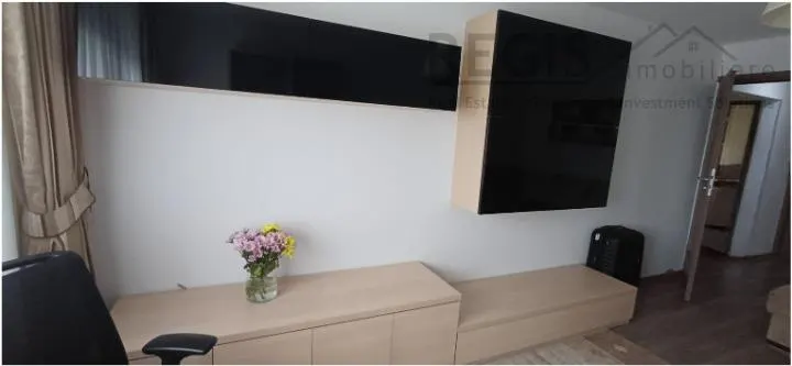 Apartament 2 camere modern cu loc de parcare Craiter - foto 2