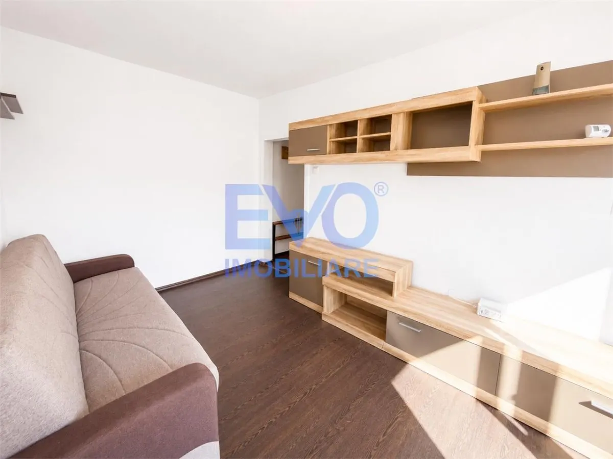 Apartament cu 3 camere, centrala termica, etajul 3, zona Tatarasi Iasi - foto 1
