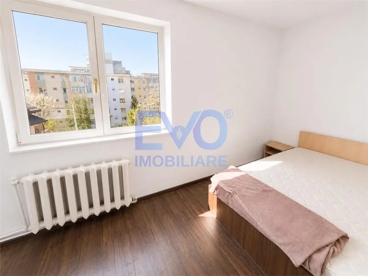 Apartament cu 3 camere, centrala termica, etajul 3, zona Tatarasi Iasi - foto 13