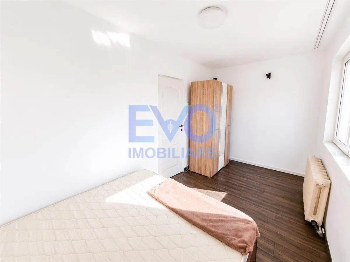 Apartament cu 3 camere, centrala termica, etajul 3, zona Tatarasi Iasi - foto 21