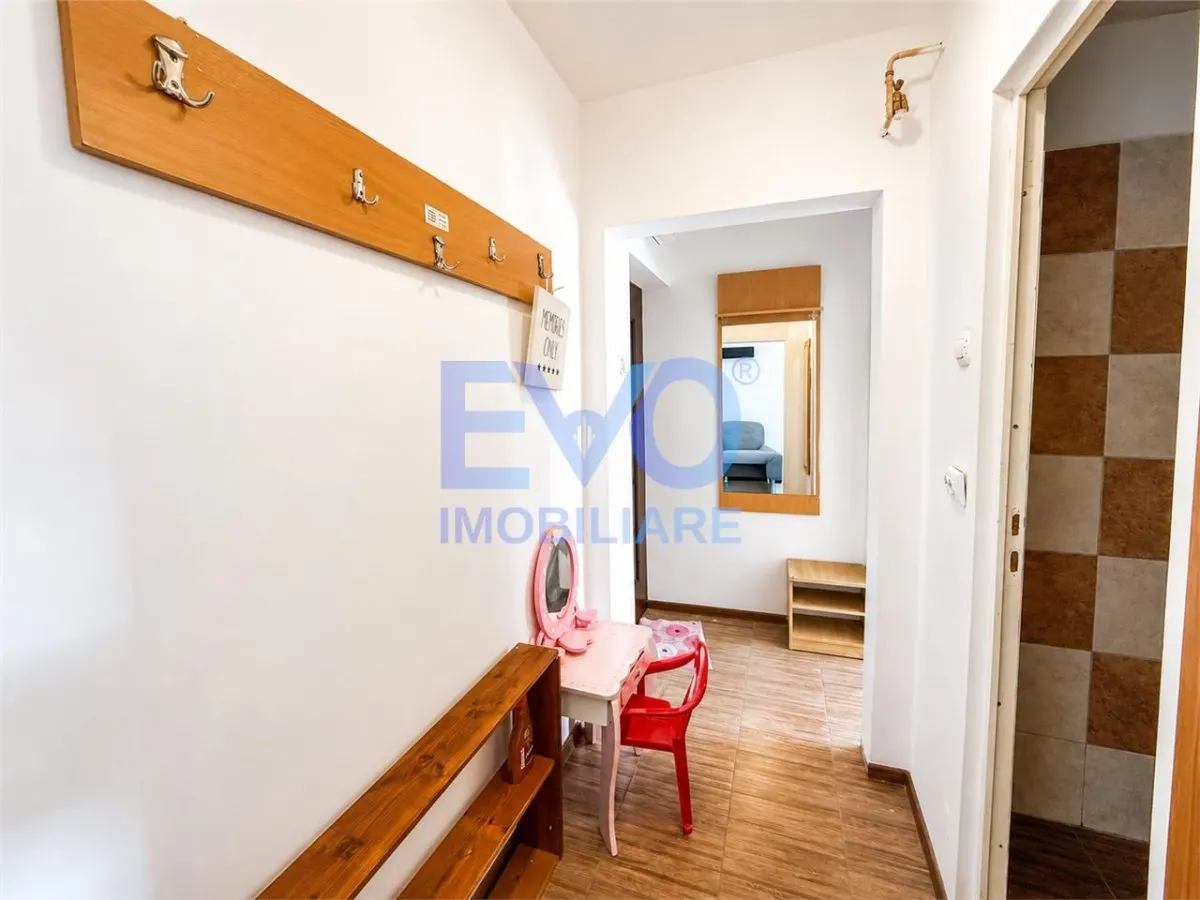 Apartament cu 3 camere, centrala termica, etajul 3, zona Tatarasi Iasi - foto 8