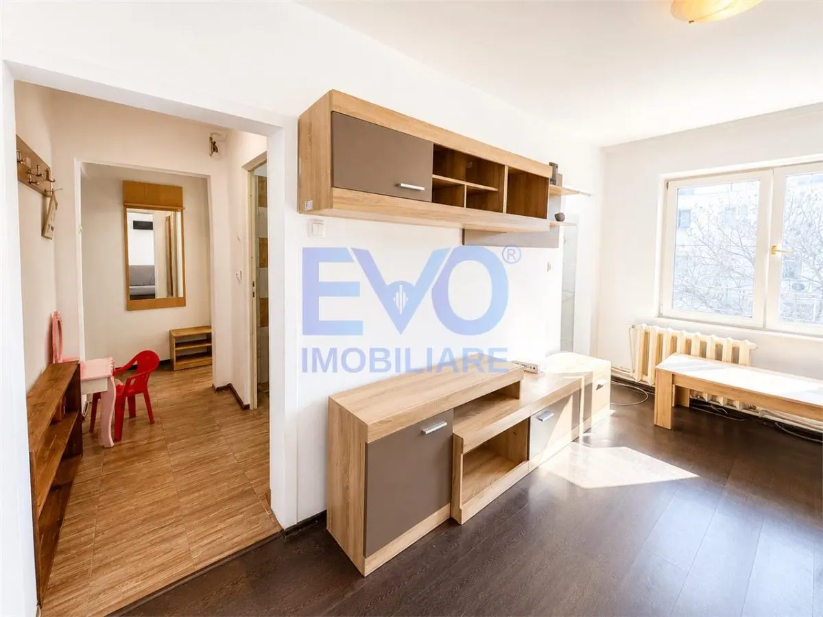 Apartament cu 3 camere, centrala termica, etajul 3, zona Tatarasi Iasi - foto 9