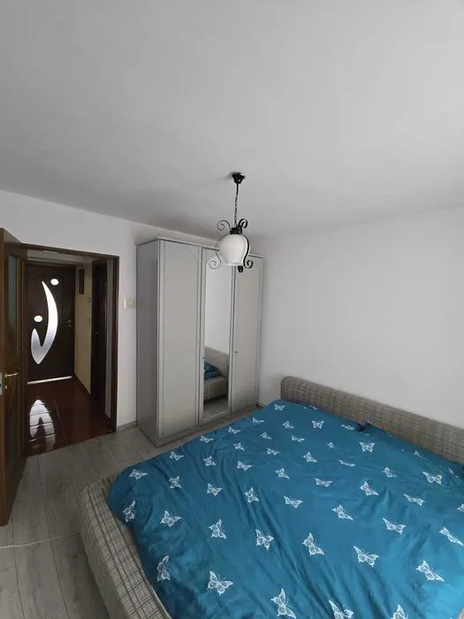 Apartament cu 3 camere decomandat zona Astra  Carpatilor - foto 4