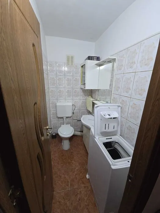 Apartament cu 3 camere decomandat zona Astra  Carpatilor - foto 6